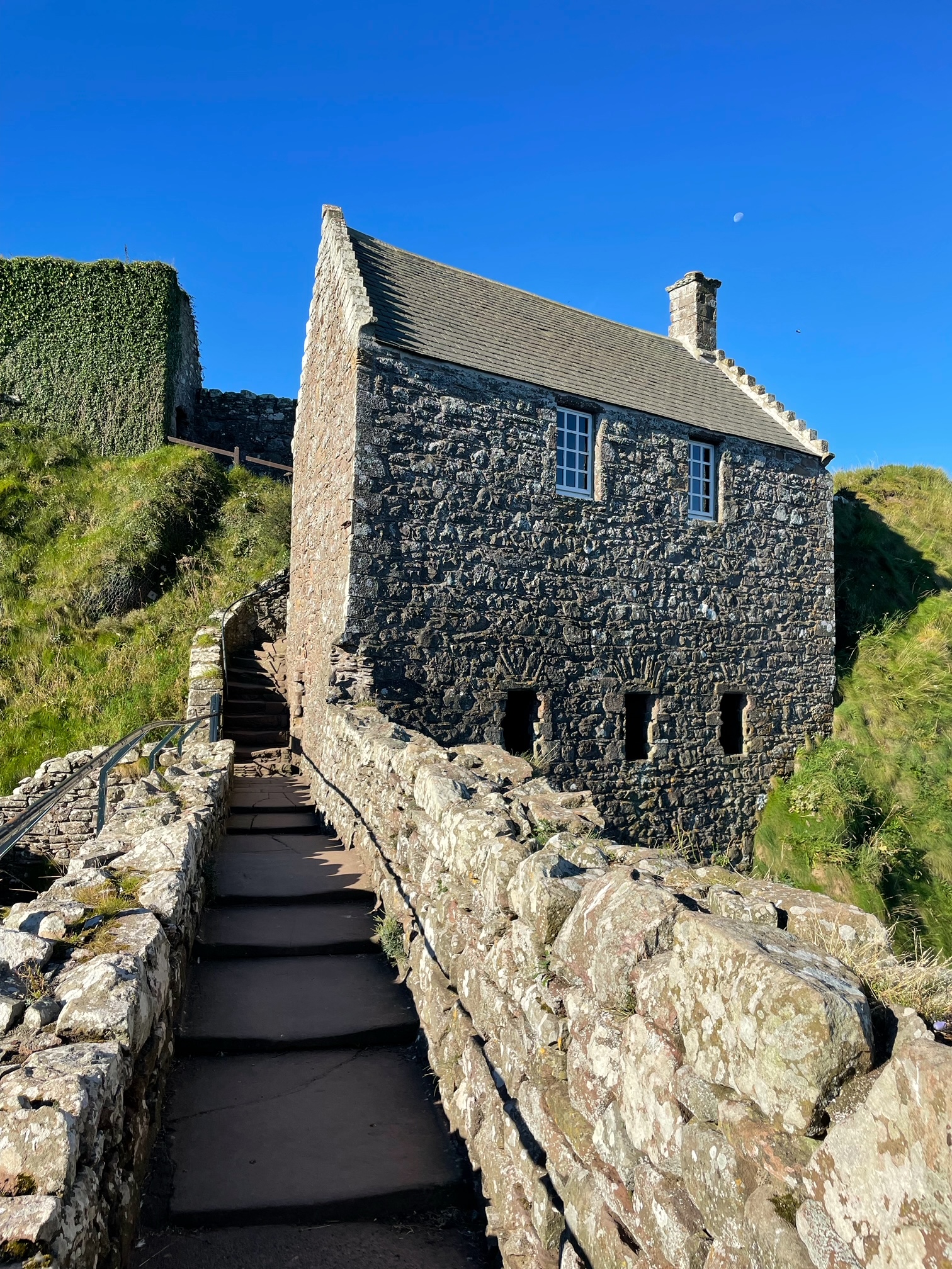 Dunnottar Castle 2