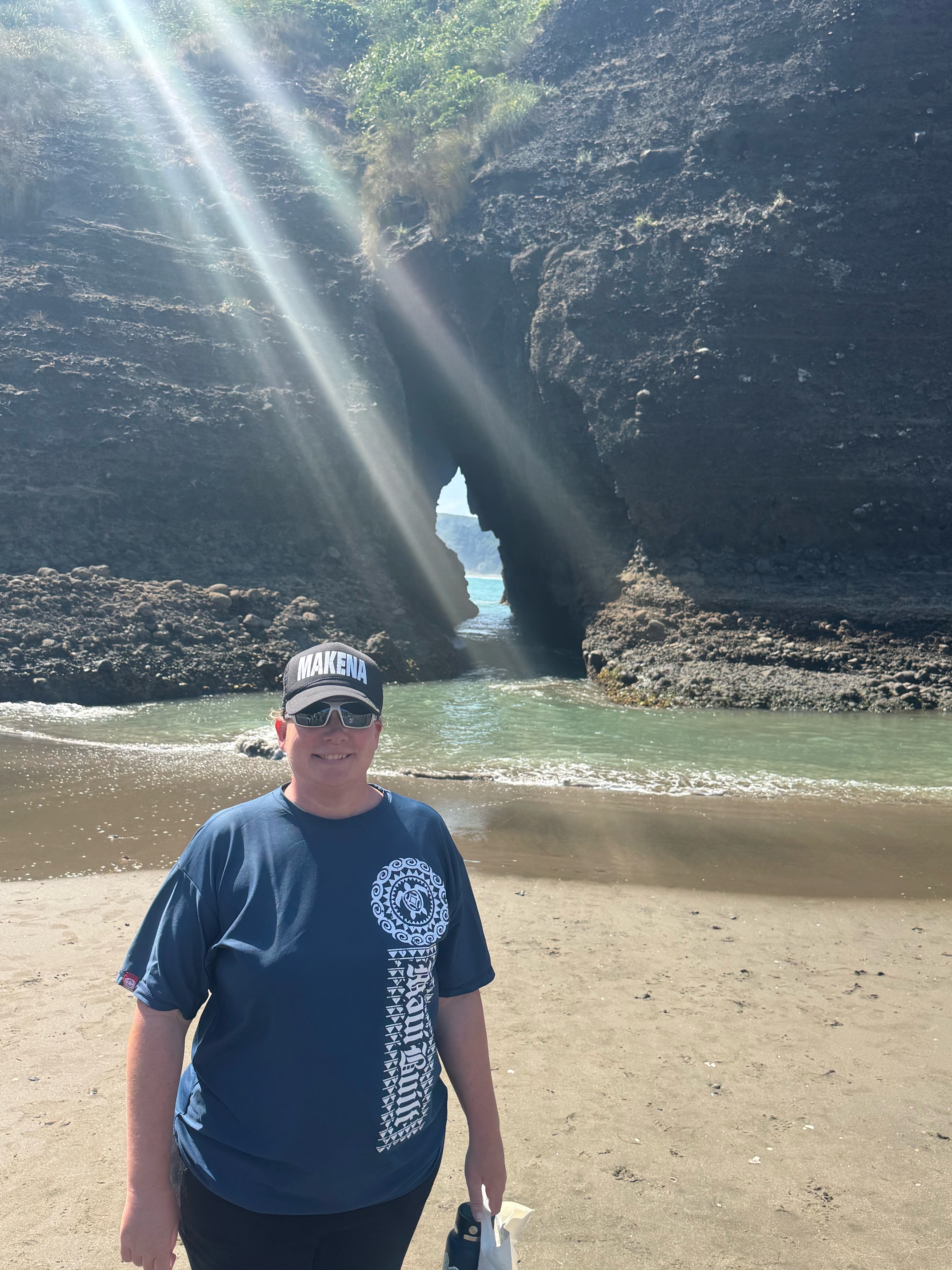 Piha Keyhole